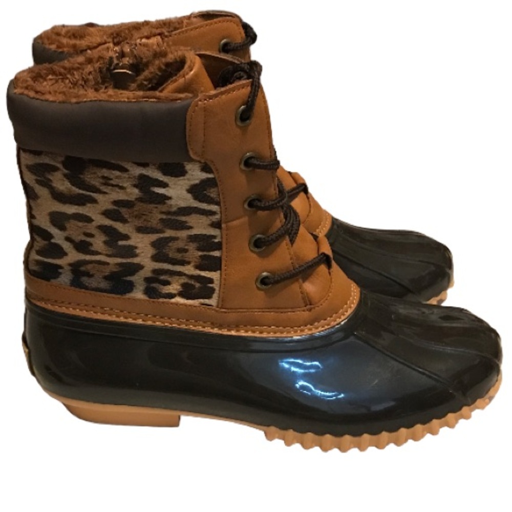 TOTES ANIMAL PRINT DUCK BOOTS WITH FAUX FUR LINING SIZE 9M